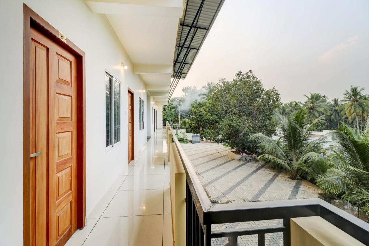 Oyo Home 78041 Luxurious Stay Sastha Homes Calecute Exterior foto