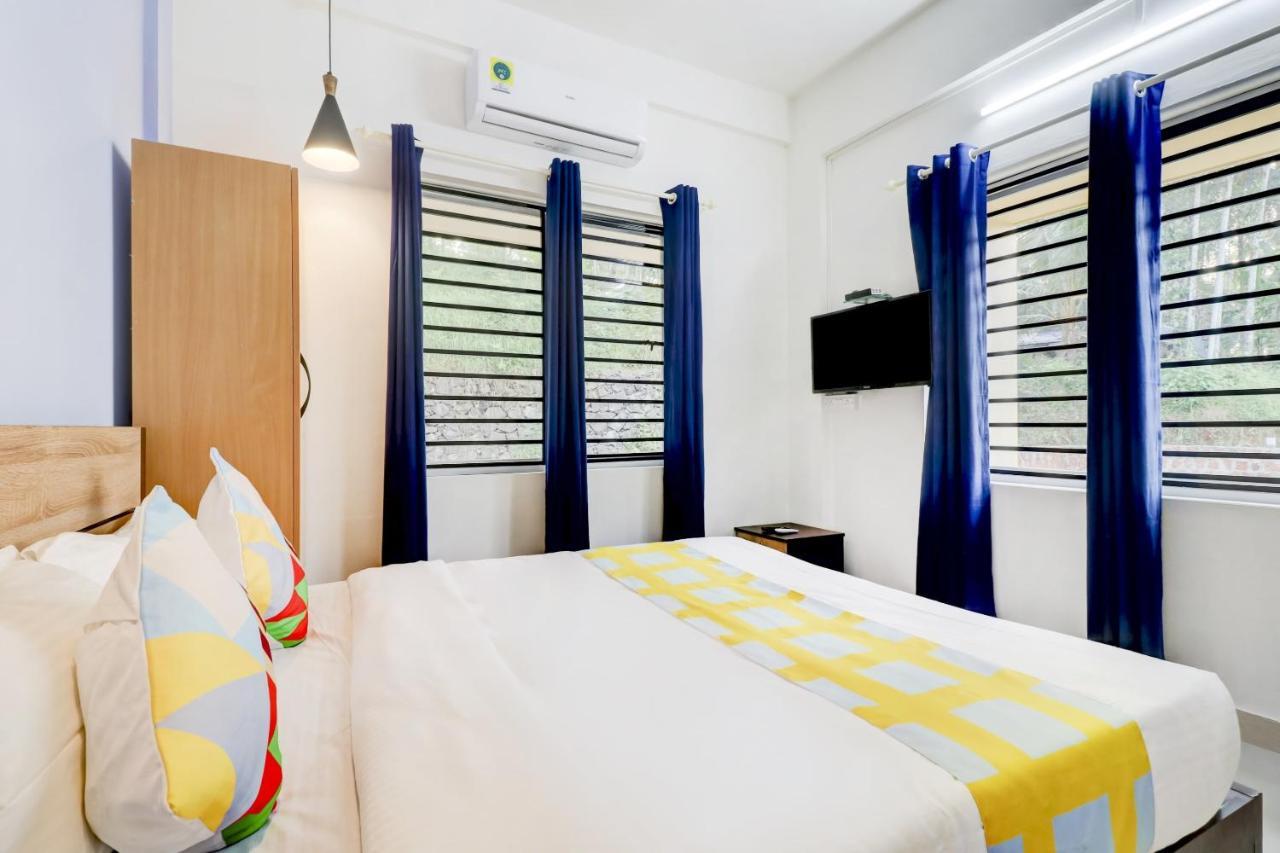 Oyo Home 78041 Luxurious Stay Sastha Homes Calecute Exterior foto